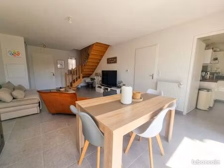 maison 4 pièces 85 m²