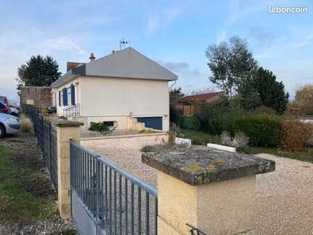 location maison village
