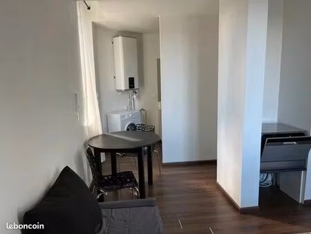 2 studios meublés nevers