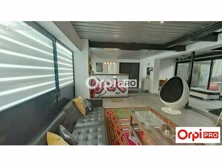 bureau 390 m²