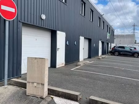 local d’activité - entrepôt
