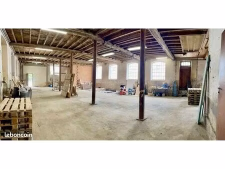 atelier 300m² - hangar artisanal / industriel