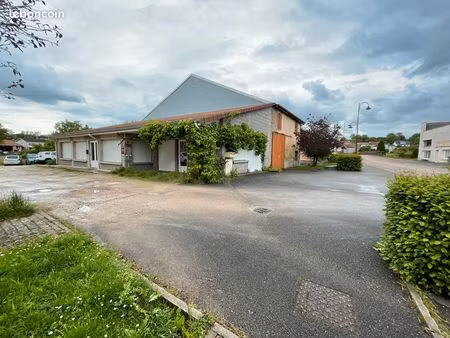 local commercial / salon de coiffure