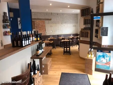 bar à vin / epicerie / petite restauration