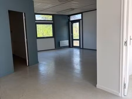 local 60m2