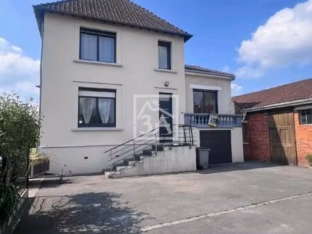 maison 9 pièces 163 m²