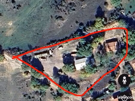 2 maisons sur 5000m2 de terrain