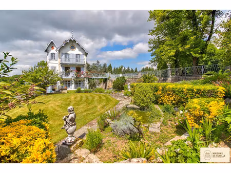 maison de luxe à vendre dans le quartier dufau-tourasse