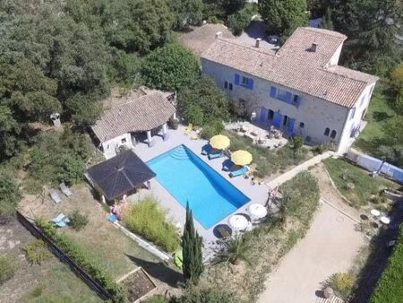 grand domaine chambre d hôte piscine