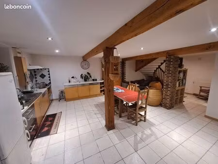 maison meublée à la campagne