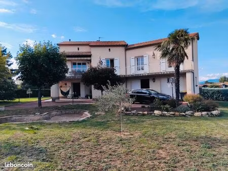 maison familiale 202m²