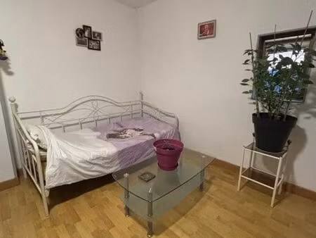 studio 1 pièce 30 m²