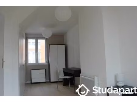 chambre 1 pièce 23 m²