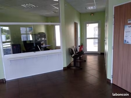 à louer – 2 locaux professionnels au sein d’un centre médical à saint-andré-de-cubzac