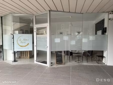commerce à louer de 25 m2 avec domiciliation en qpv