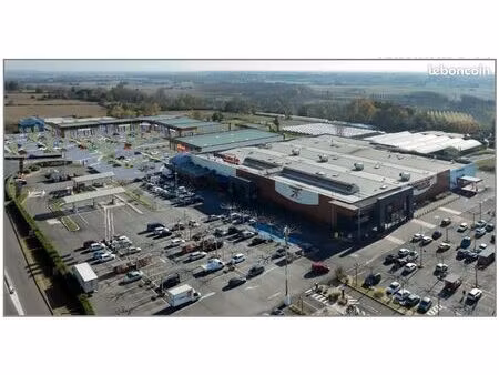commerce 21 m²
