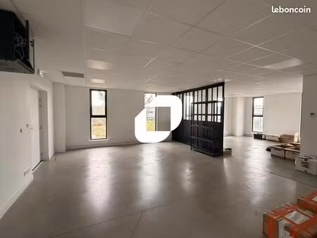 local d'activité 172 m²
