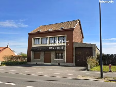 propriété 12 pièces 242 m²