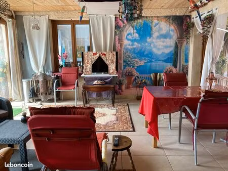 beau rdc d'une maison en haute provence