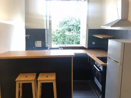 appartement meublé 35m2 rue charron (proche métro)