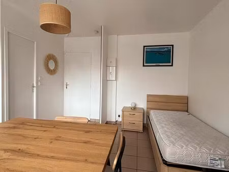 studio lumineux 20m2