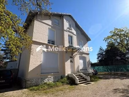 immeuble 180 m² beauchamp