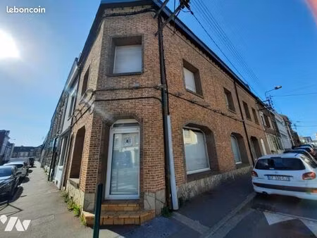 immeuble 252 m² lens