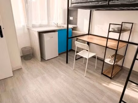 ivry-sur-seine studio meuble 12 m2 680 tout compris