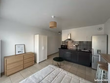 joli studio meublé avec terrasse et parking – rer a bry-sur-marne