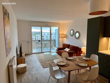 appartement 4 pièces 73m² - saint-denis - entièrement meublé