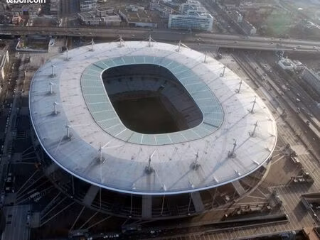 place de parking - stade de france