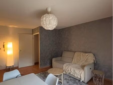 t2 46 m² avec terrasse et jardin