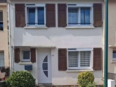 maison avec extérieur