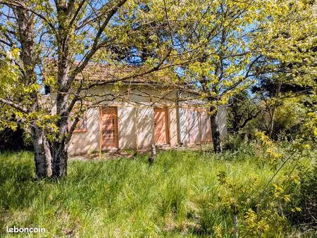 cabanon ( 18+10 m2) sur terrain de loisir 800 m2 05300 laragne