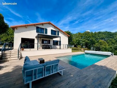 villa contemporaine de 2022 – 130 m² – prestations de qualité (dpe a)