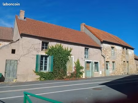 maison de village 5 pièces 196 m²