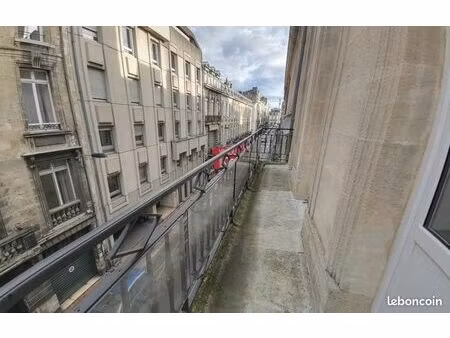 tourny - appartement à louer 66 m2 - balcon et parking