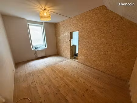 appartement t2 rénové – centre historique de privas