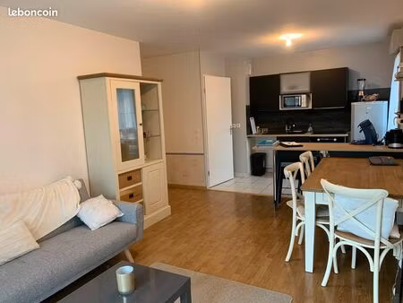 location appartement t3 lumineux vannes ouest