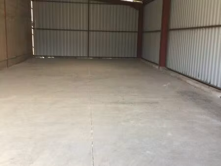 hangar 90m² - idéal stockage uniquement - eus (66)