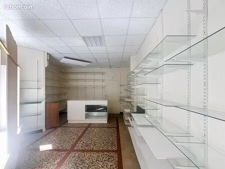 local commercial 28 m²