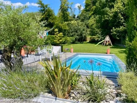 longère avec piscine