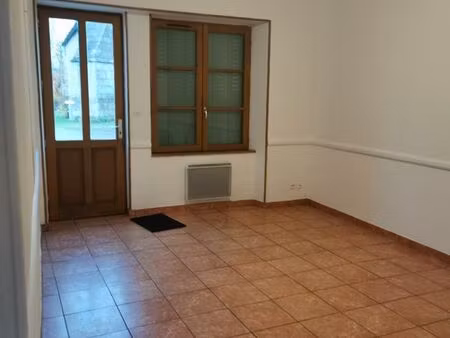 à louer maison de village
