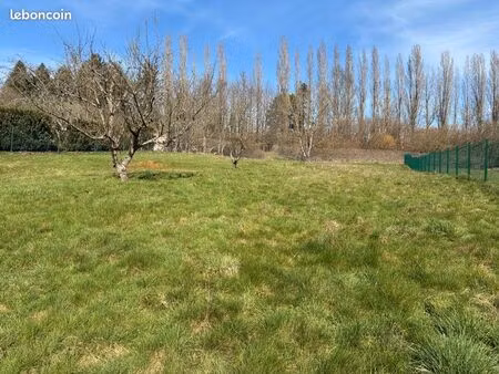 terrain constructible charleville rue d’etion