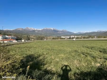 terrain 588 m² gap