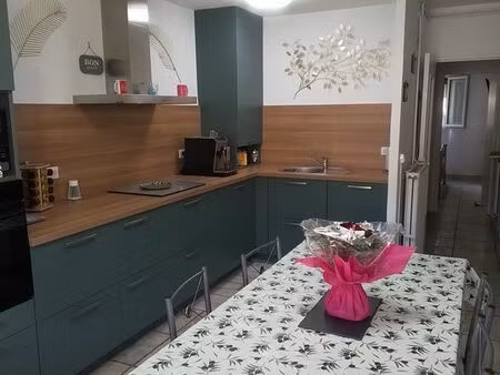 appartement 84 m2 sans travaux +garage+parking privatif . a 5mn du centre ville entièremen