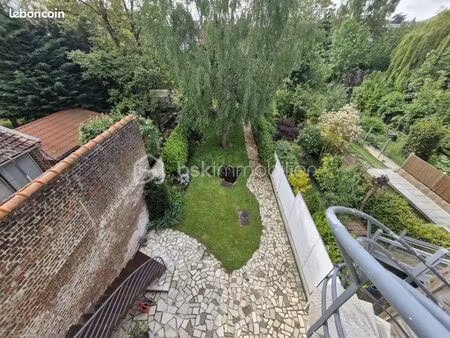 immeuble 9 pièces 234 m²