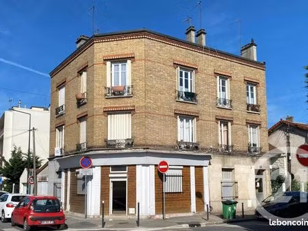 studio 1 pièce 25 m²