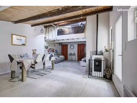 maison familiale en centre-ville du boulou avec 2 studios indépendants exploités en locati