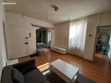 appartement t2 de 46m2 meublé